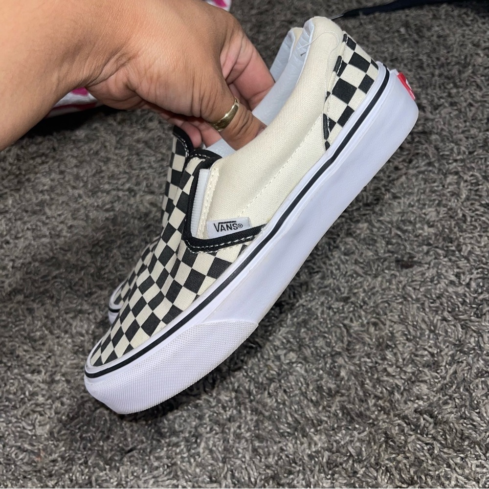 Vans Classic Slip-On Checkerboard Shoe Sz 3.0Y - Picture 7 of 8